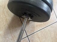 Grajewo ogłoszenia: Sprzedam sztangę z obciążeniem łącznie 40kg (na zdjęciu 20kg) - zdjęcie