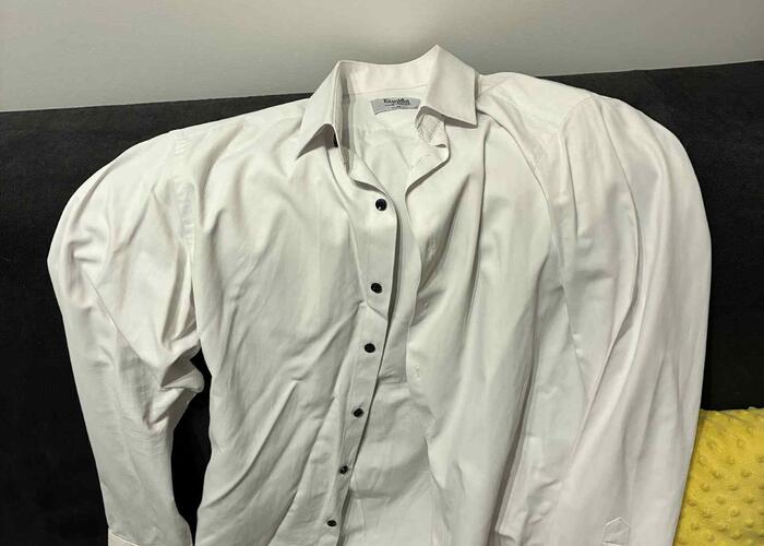 Grajewo ogłoszenia: Sprzedam garnitur młodzieżowy rozmiar 176 i dwie koszulę  .